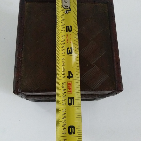 BROWN LIGHTWEIGHT WOOD LOOKING TRINKET BOX - Picture 6 of 10